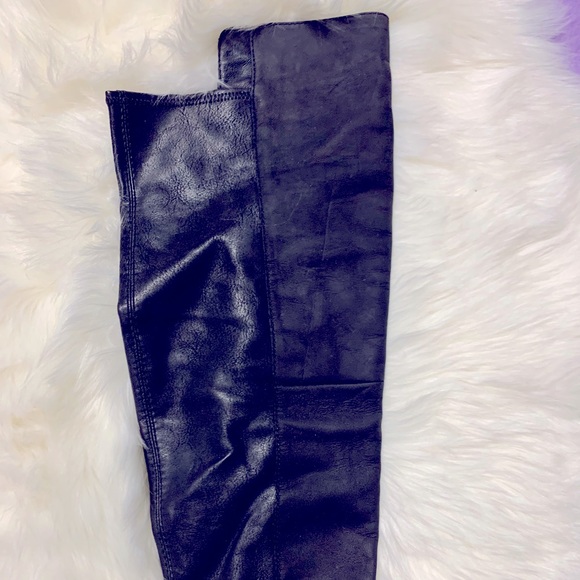 Steve Madden Rannsome Black Boots - Picture 4 of 11